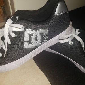 DC shoes
